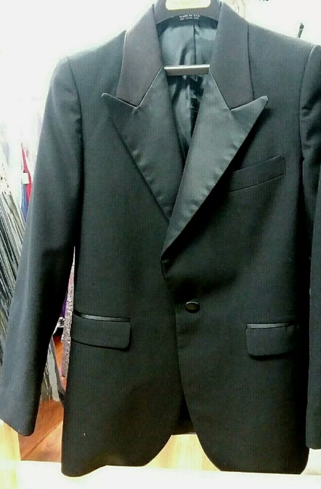 35R Peak Mens Tuxedo Jacket